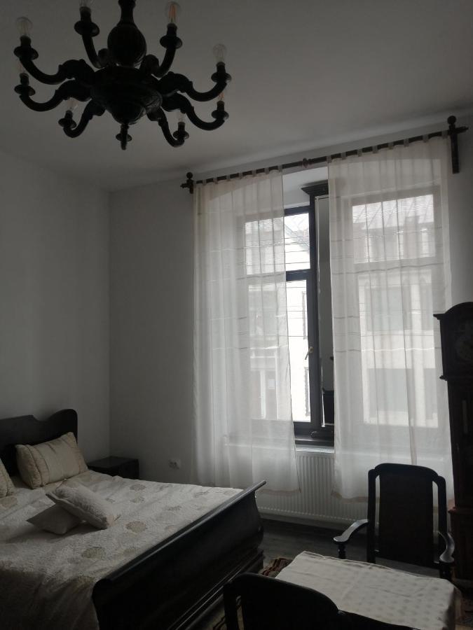 Hotel Casa Continentelor Câmpulung Zewnętrze zdjęcie