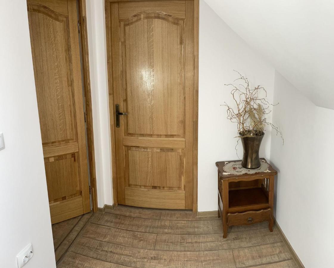 Hotel Casa Continentelor Câmpulung Zewnętrze zdjęcie