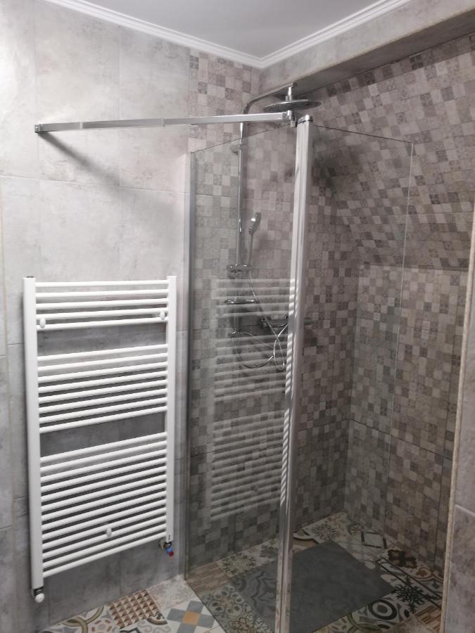 Hotel Casa Continentelor Câmpulung Zewnętrze zdjęcie