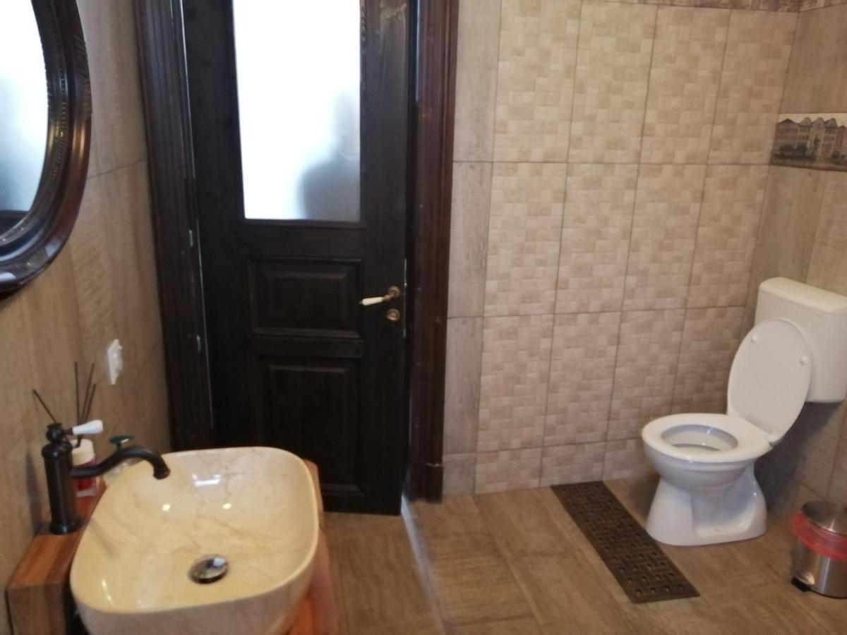 Hotel Casa Continentelor Câmpulung Zewnętrze zdjęcie
