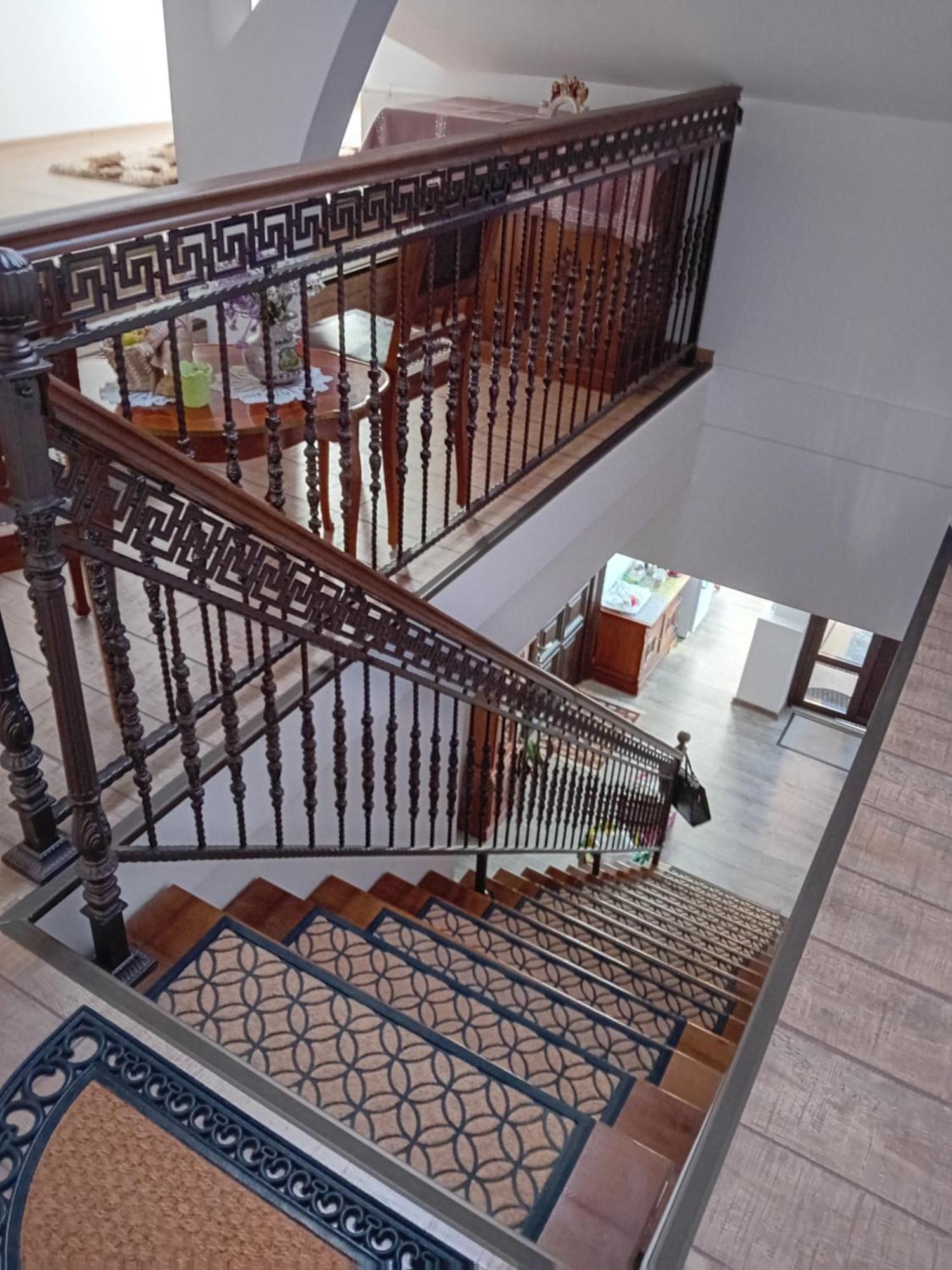 Hotel Casa Continentelor Câmpulung Zewnętrze zdjęcie
