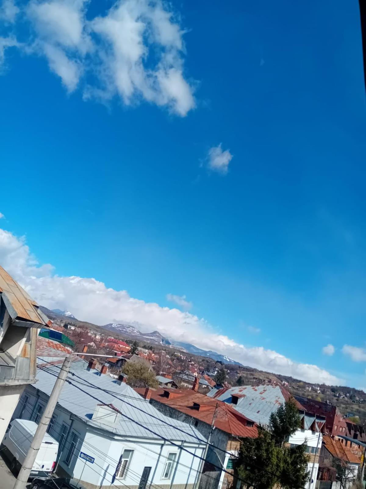 Hotel Casa Continentelor Câmpulung Zewnętrze zdjęcie
