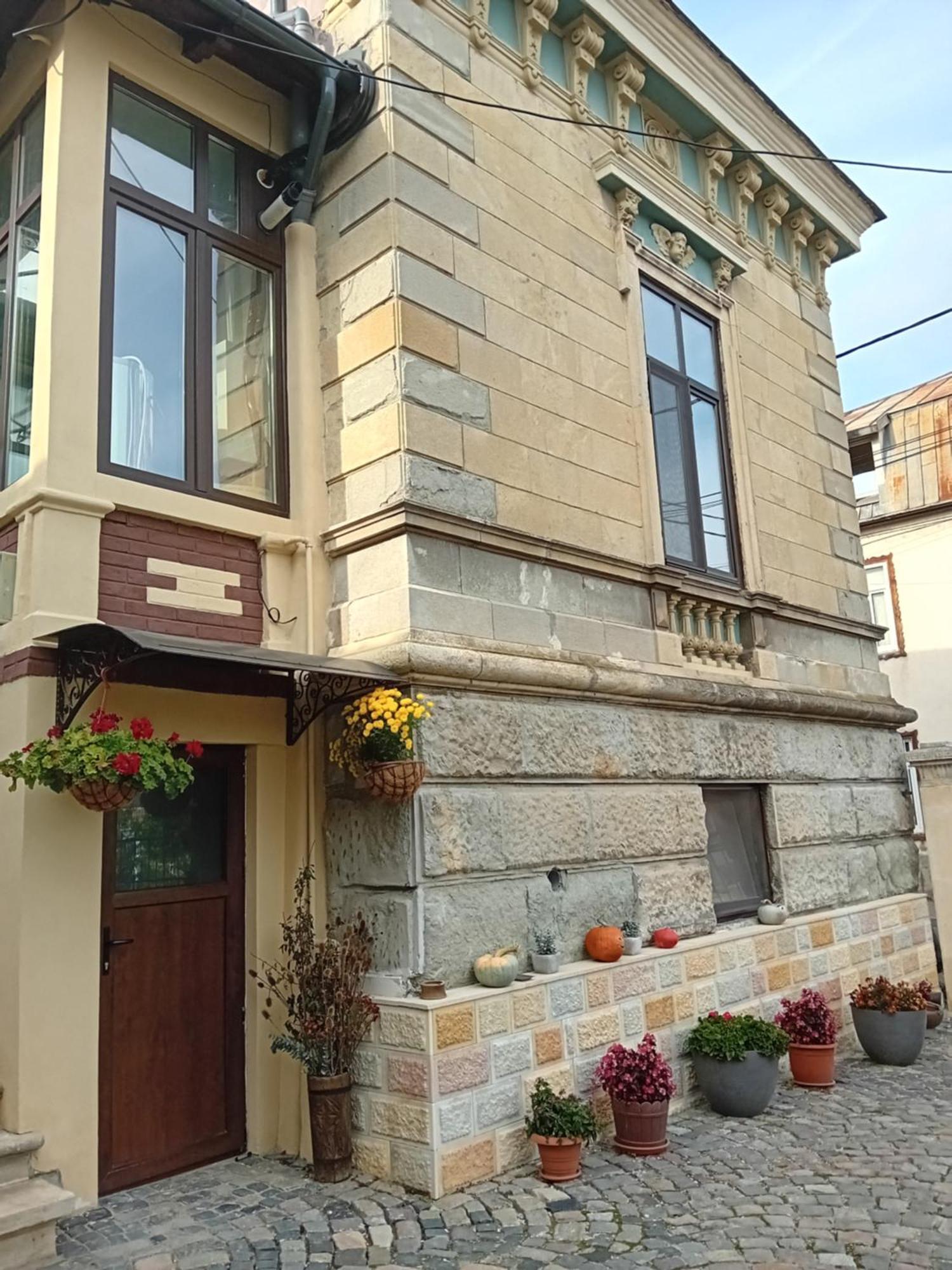 Hotel Casa Continentelor Câmpulung Zewnętrze zdjęcie